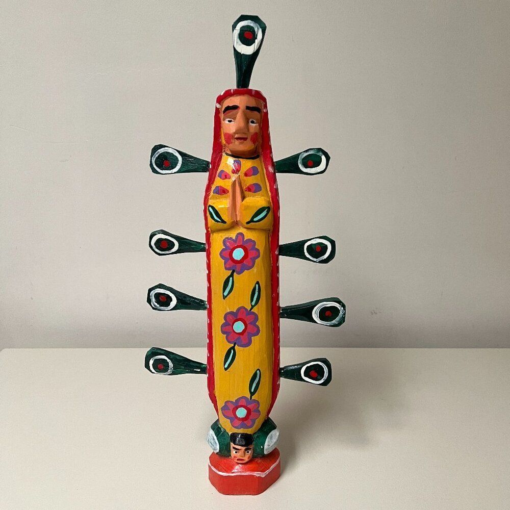 KALALOU GJC1010 PAINTED WOODEN VIRGIN GUADALUPE.